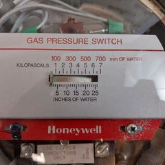 Honeywell C437F 1003 Gas Pressure Switch 5 Psi
