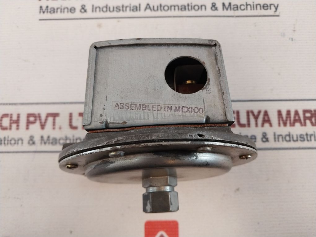 Honeywell C645D 1052 Air Pressure Switch