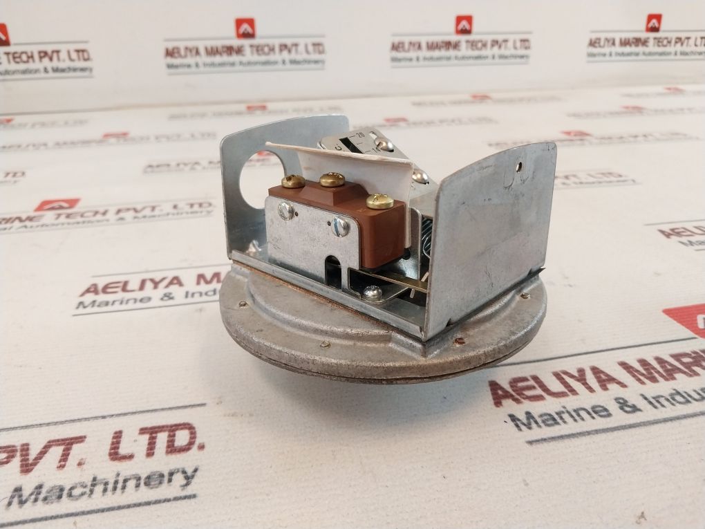 Honeywell C645D Air Pressure Switch