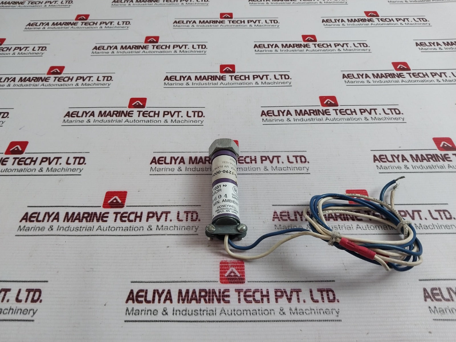 Honeywell C7027A1031 Mini-peeper Ultraviolet Flame Detector