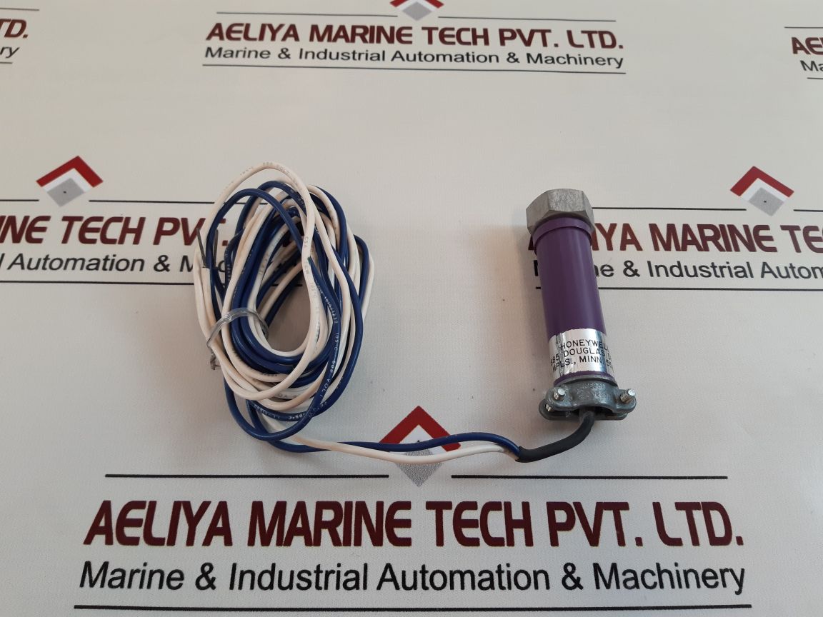 Honeywell C7027A1056 U.V. Sensor
