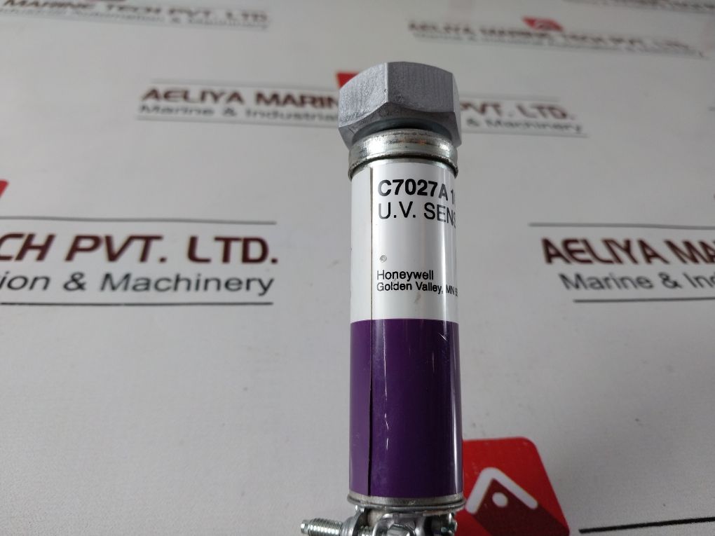 Honeywell C7027A 1023 U.V. Sensor Rev.B
