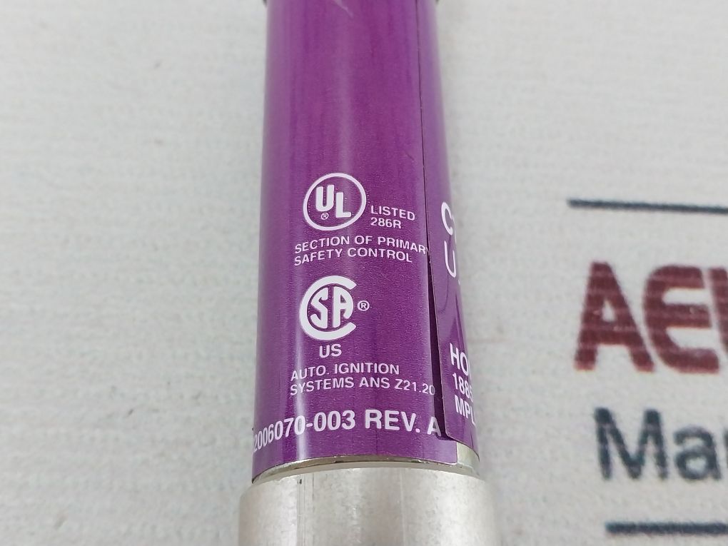 Honeywell C7027A 1049 Flame Detector Sensor