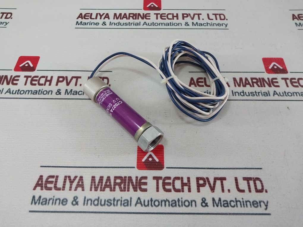 Honeywell C7027A 1049 Flame Detector Sensor