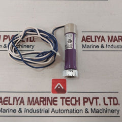 Honeywell C7027A 1049 Ultraviolet Flame Detectors