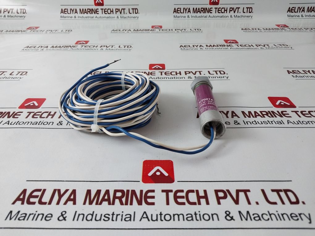 Honeywell C7027A 1064 Flame Detector U.V. Sensor