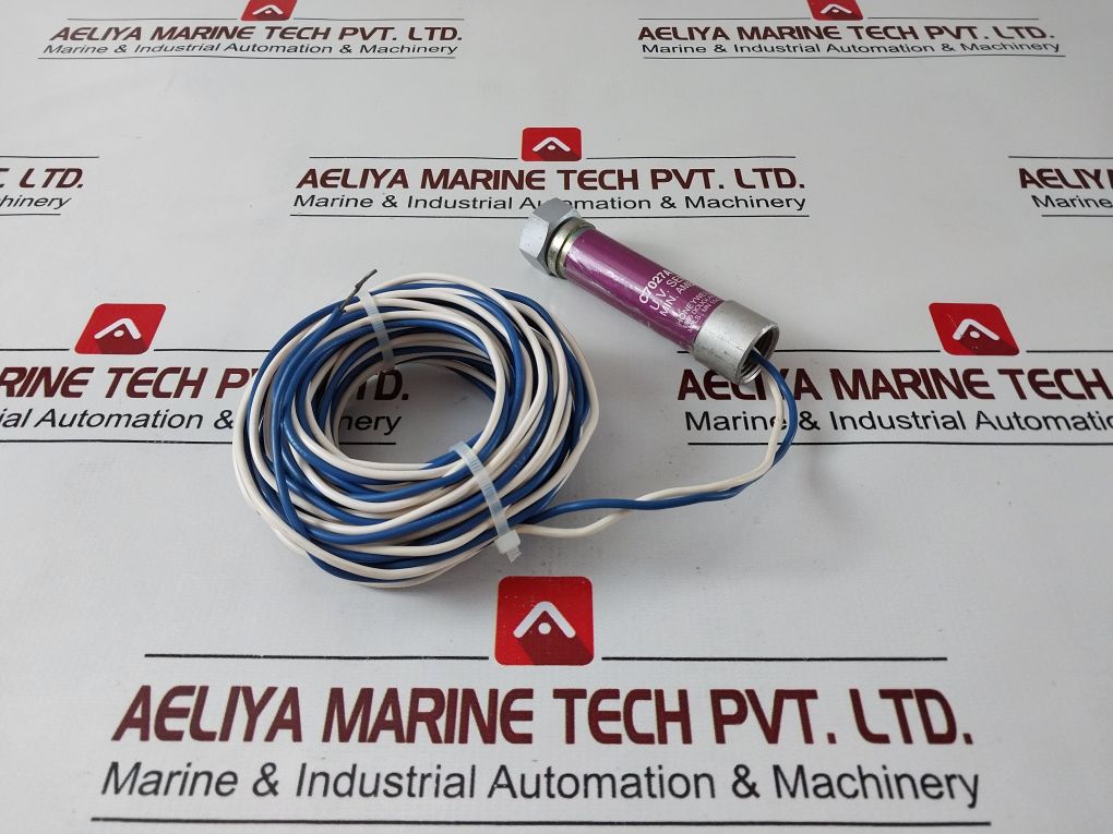 Honeywell C7027A 1064 Flame Detector U.V. Sensor