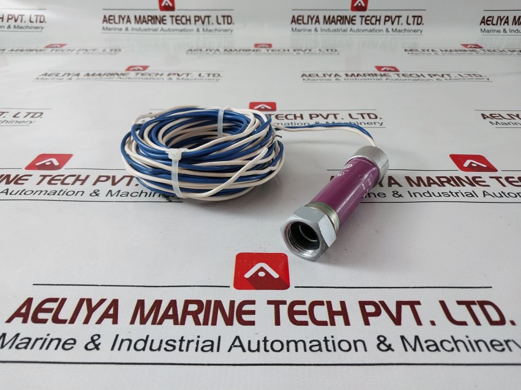 Honeywell C7027A 1064 Flame Detector U.V. Sensor