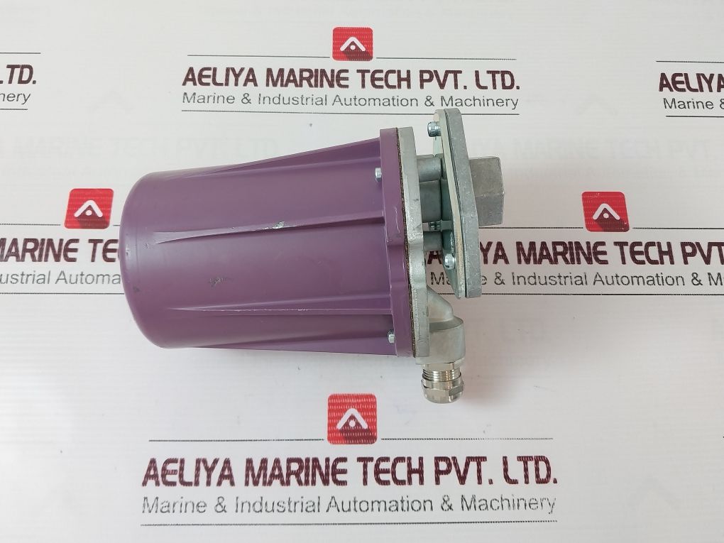 Honeywell C7061 Flame Detector 115-230Vac,50/60Hz