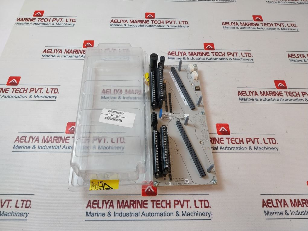 Honeywell Cc-puio31 Analog Output Module