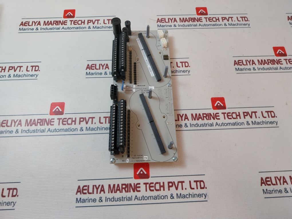 Honeywell Cc-puio31 Analog Output Module