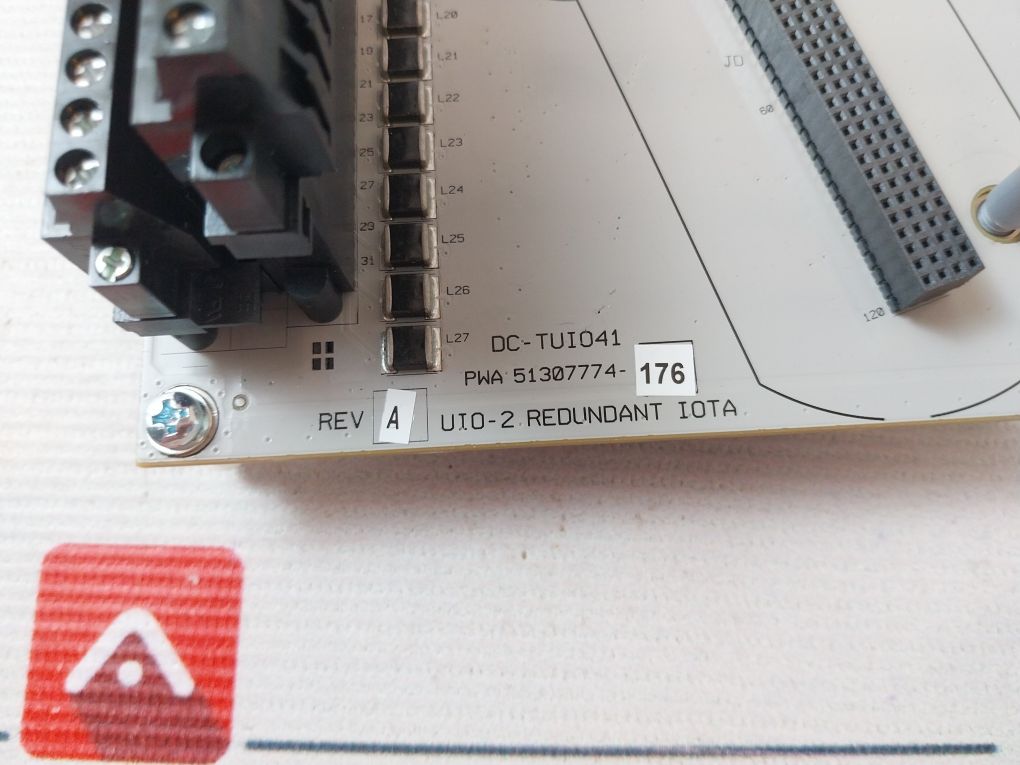 Honeywell Cc-puio31 Analog Output Module