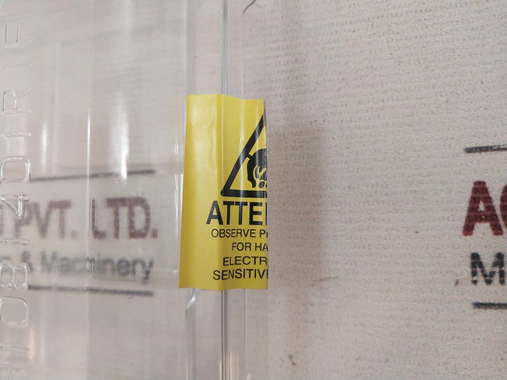 Honeywell Cc-puio31 Universal I/O Module