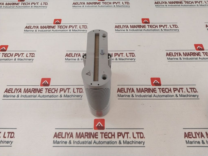 Honeywell Cc-puio31 Universal I/O Module 10000 Ma