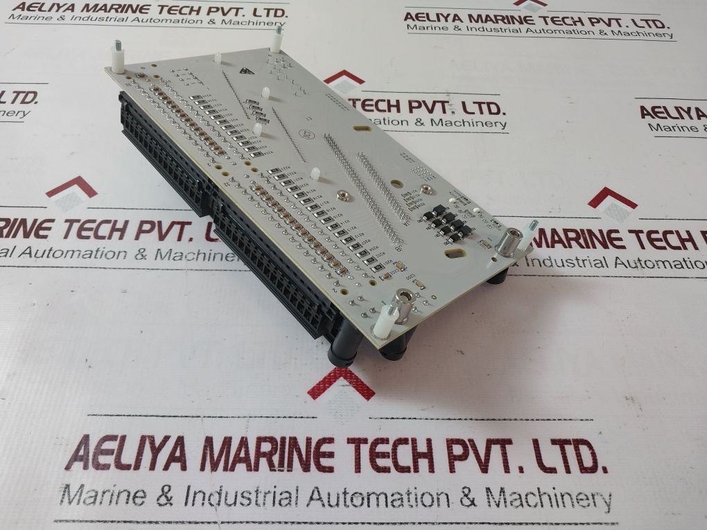 Honeywell Cc-tdil01 Digital Input Module 51308386-175 24V Di Iom