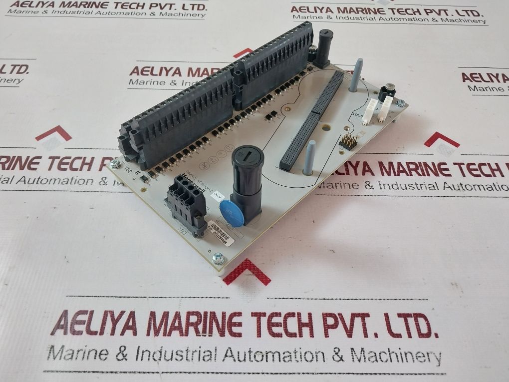 Honeywell Cc-tuio31 Uio-2 Non Redundant Iota Pwa 51306875-176