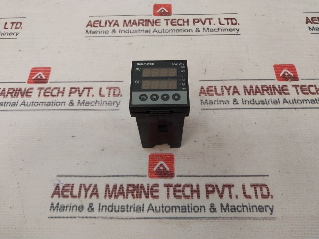 Honeywell Dc1010Cl-102-000-e Temperature Controller