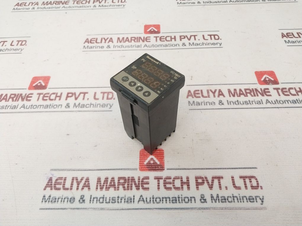 Honeywell Dc1010Cl-302000-e Temperature Controller