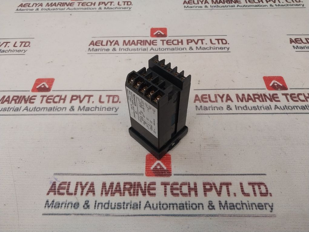 Honeywell Dc1010Cl-302000-e Temperature Controller