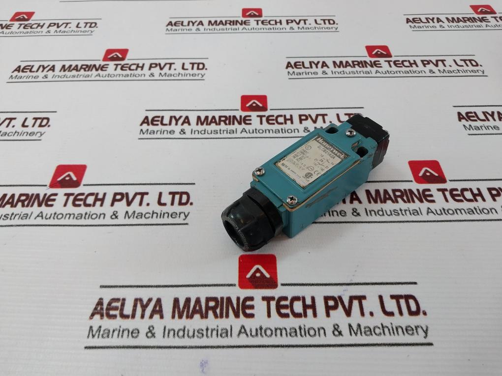 Honeywell Glcb01A2A Limit Switch  