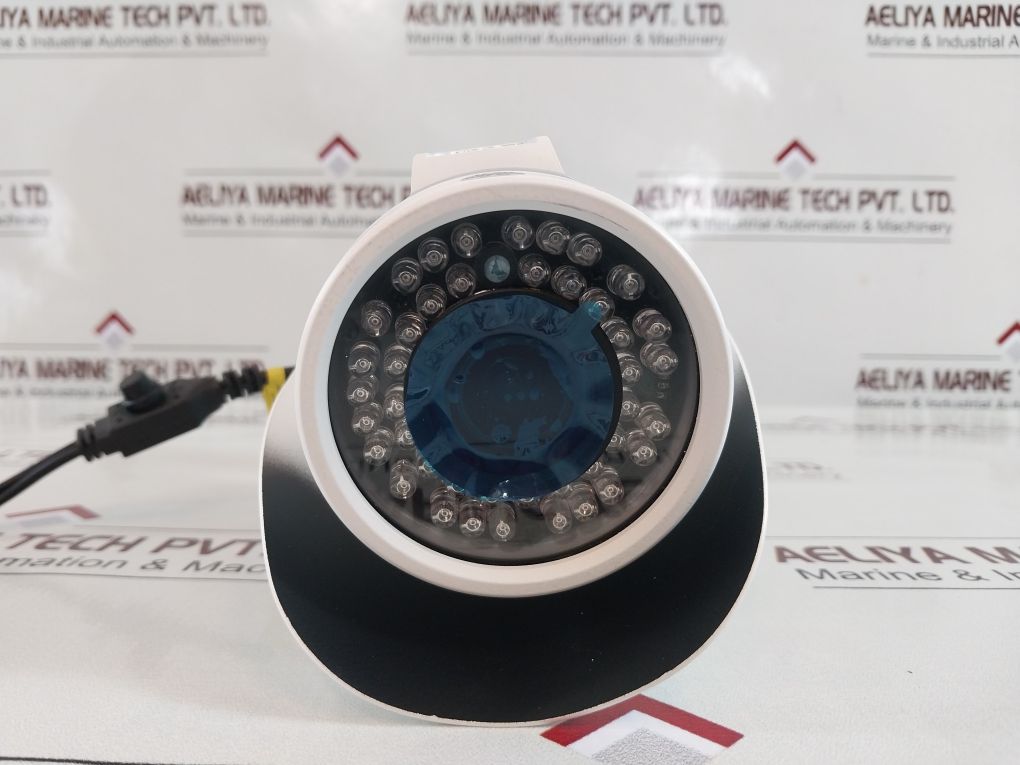 Honeywell Habc-1305Piv 960P Ahd Variforal Vandal Ir Bullet Cameras