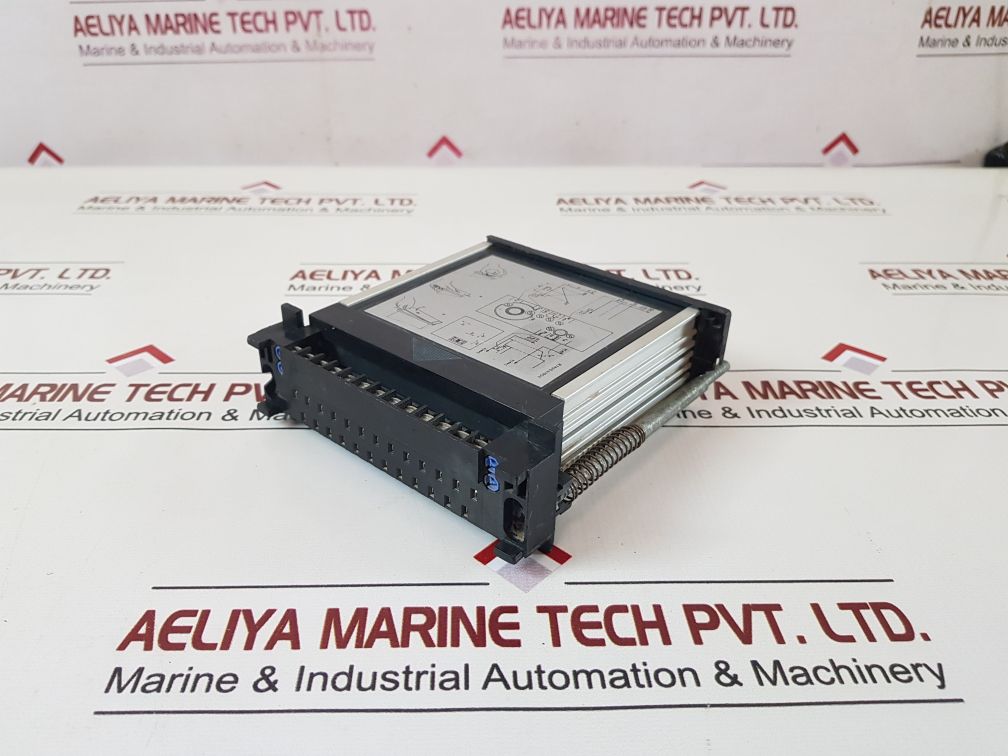 Honeywell Micronik 100 Temperature Regulator Controller R7420A1004