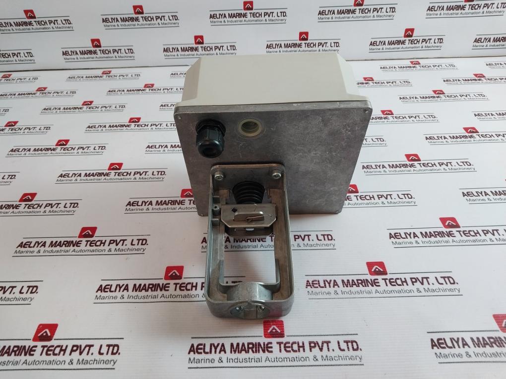 Honeywell Ml7421A3004 Electric Linear Valve Actuator Ip54