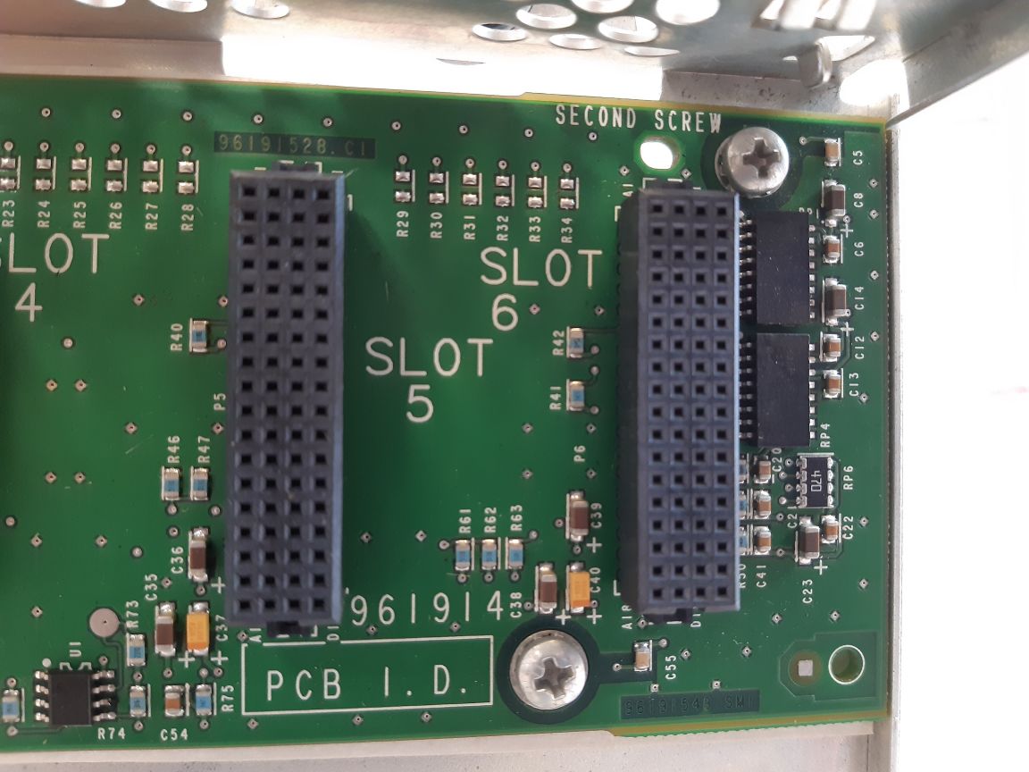 Honeywell S97753402 7-slot Rack Module
