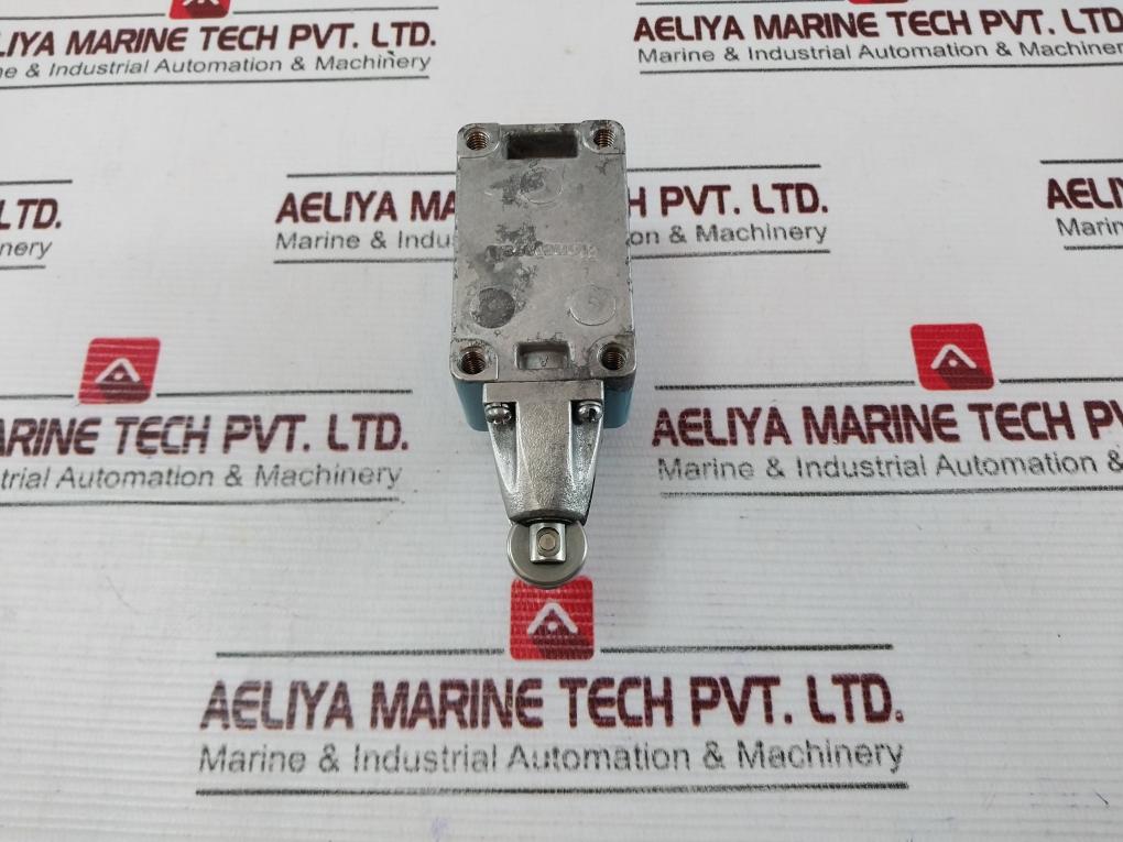 Honeywell Szl-wl-e Limit Switch 10A 200V Ac