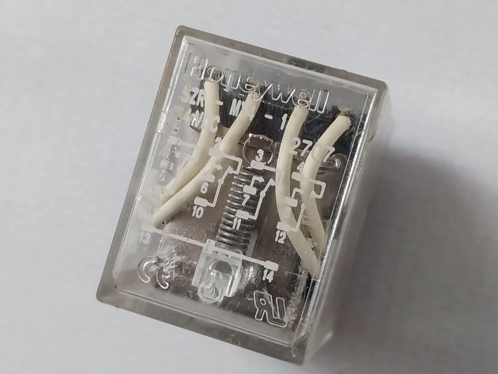 Honeywell Szr-my4-1 Relay 5A 250Vac