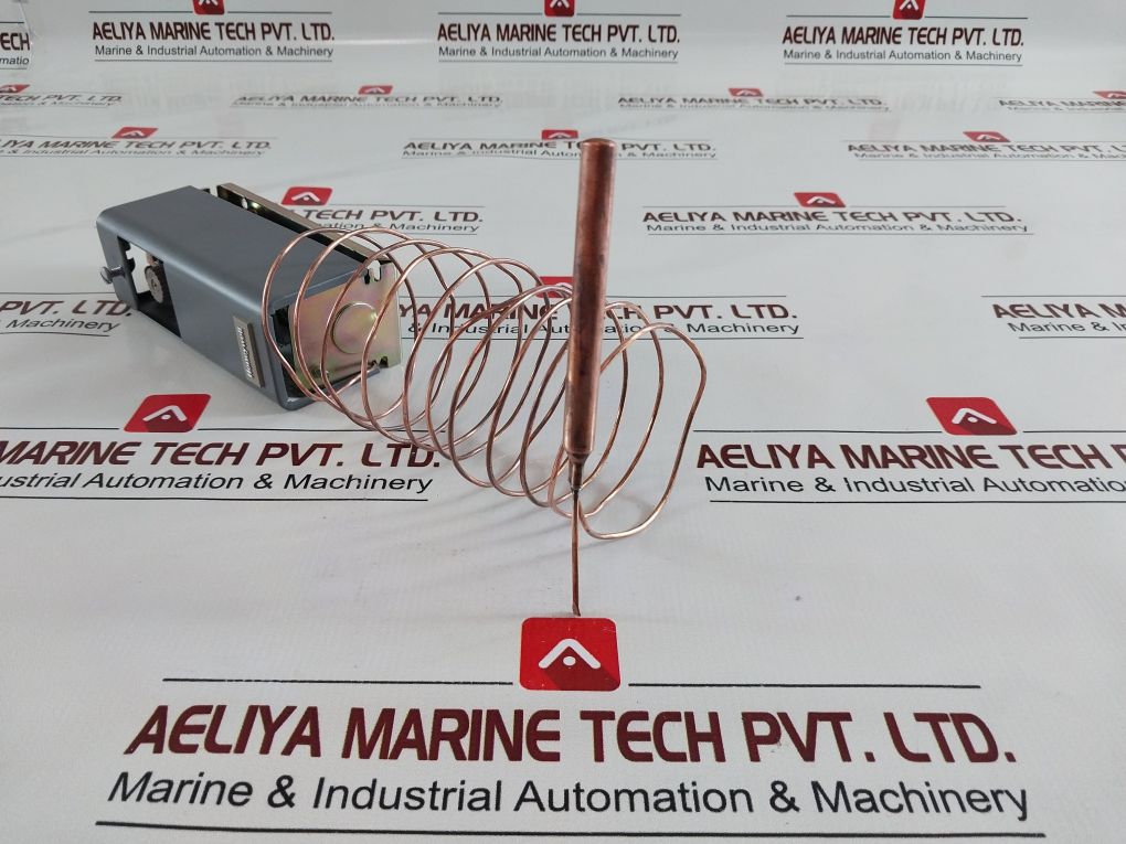 Honeywell T6031A1136 Refrigeration Temperature Controller