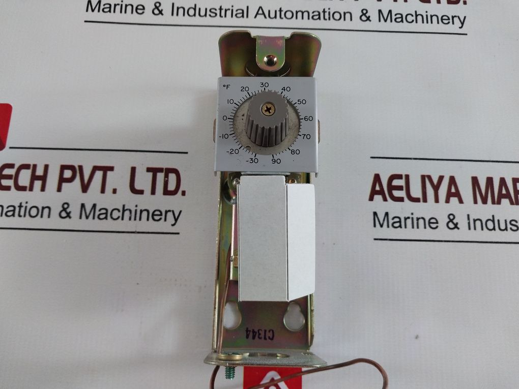 Honeywell T6031A1136 Refrigeration Temperature Controller