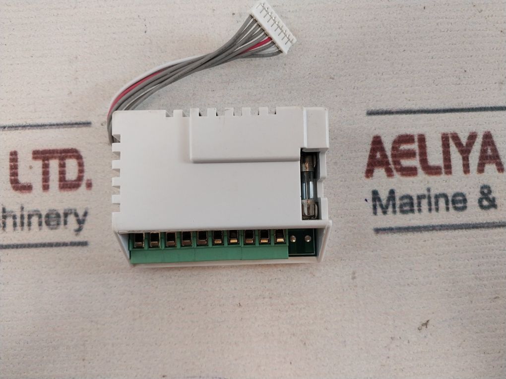 Honeywell T6800H2Wn Digital Thermostat