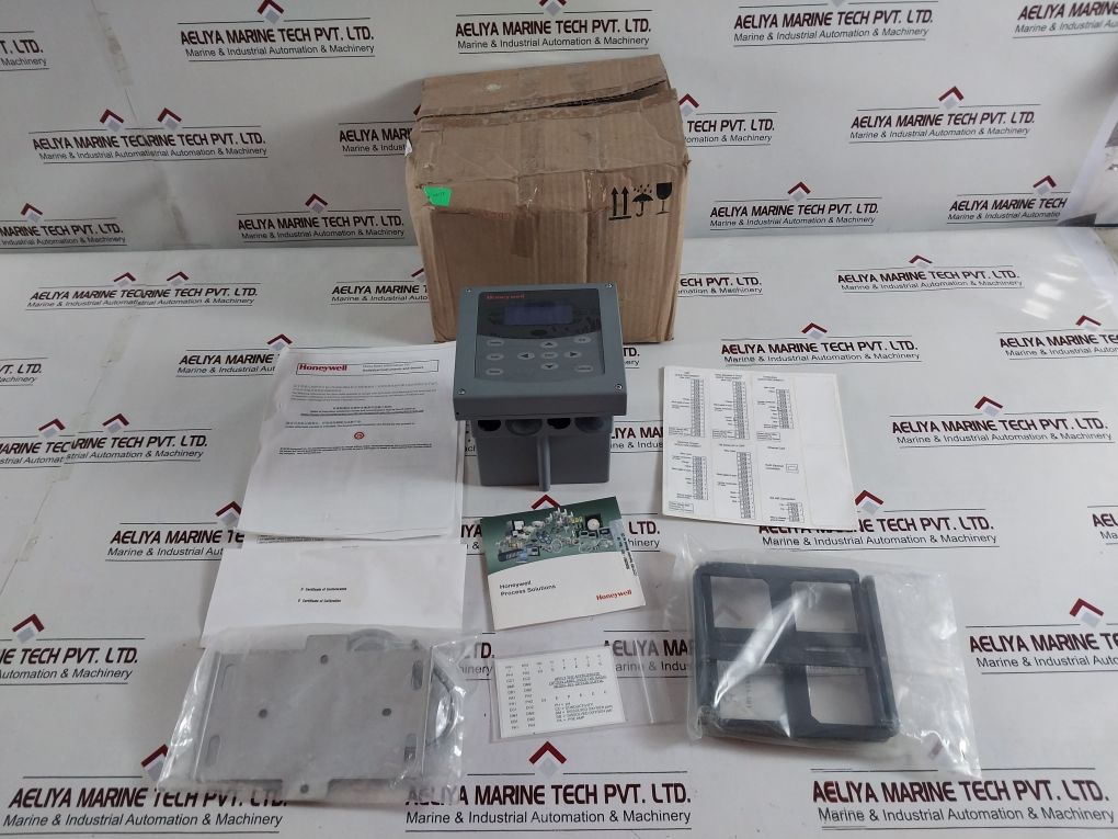 Honeywell Uda2182-cc1-nn2-nn-n-p0C0-ee 20Va