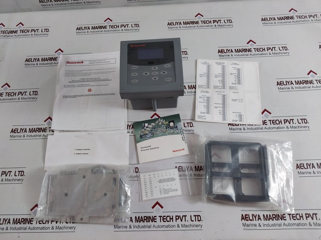 Honeywell Uda2182-cc1-nn2-nn-n-p0C0-ee Universal Dual Analyzer Set