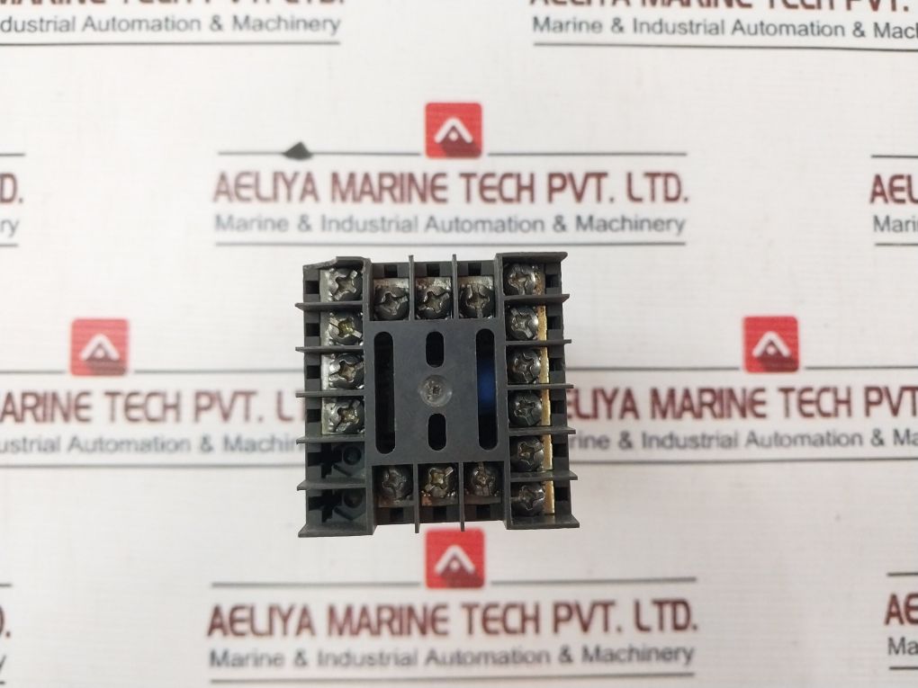 Honeywell Udc1000 Micro-pro Temperature Controller Dc100 370031000