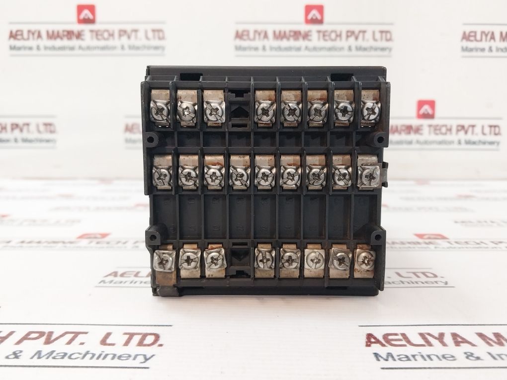 Honeywell Udc3300 Temperature Controller 90-250Vac 50/60Hz 18Va