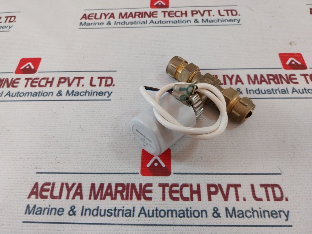 Honeywell V5832A-4008 2 Port On/Off Valve Kit