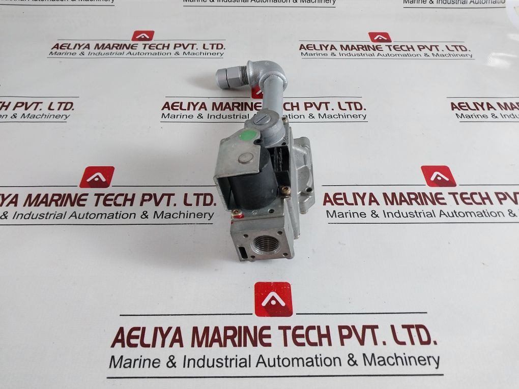 Honeywell Vk4105A Gas Valve With Pipe