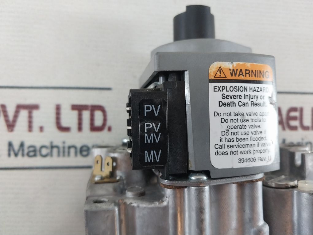 Honeywell Vr8304M3558 Standing Pilot Gas Valve 24V 60Hz