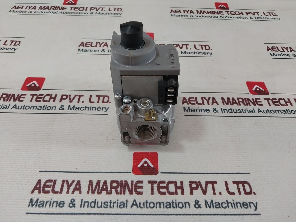 Honeywell Vr8304M3558 Standing Pilot Gas Valve 24V 60Hz