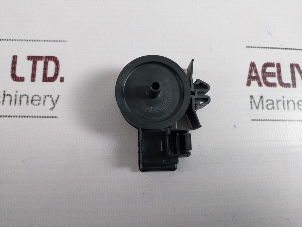 Huba Control 400.93100 Pressure Sensor