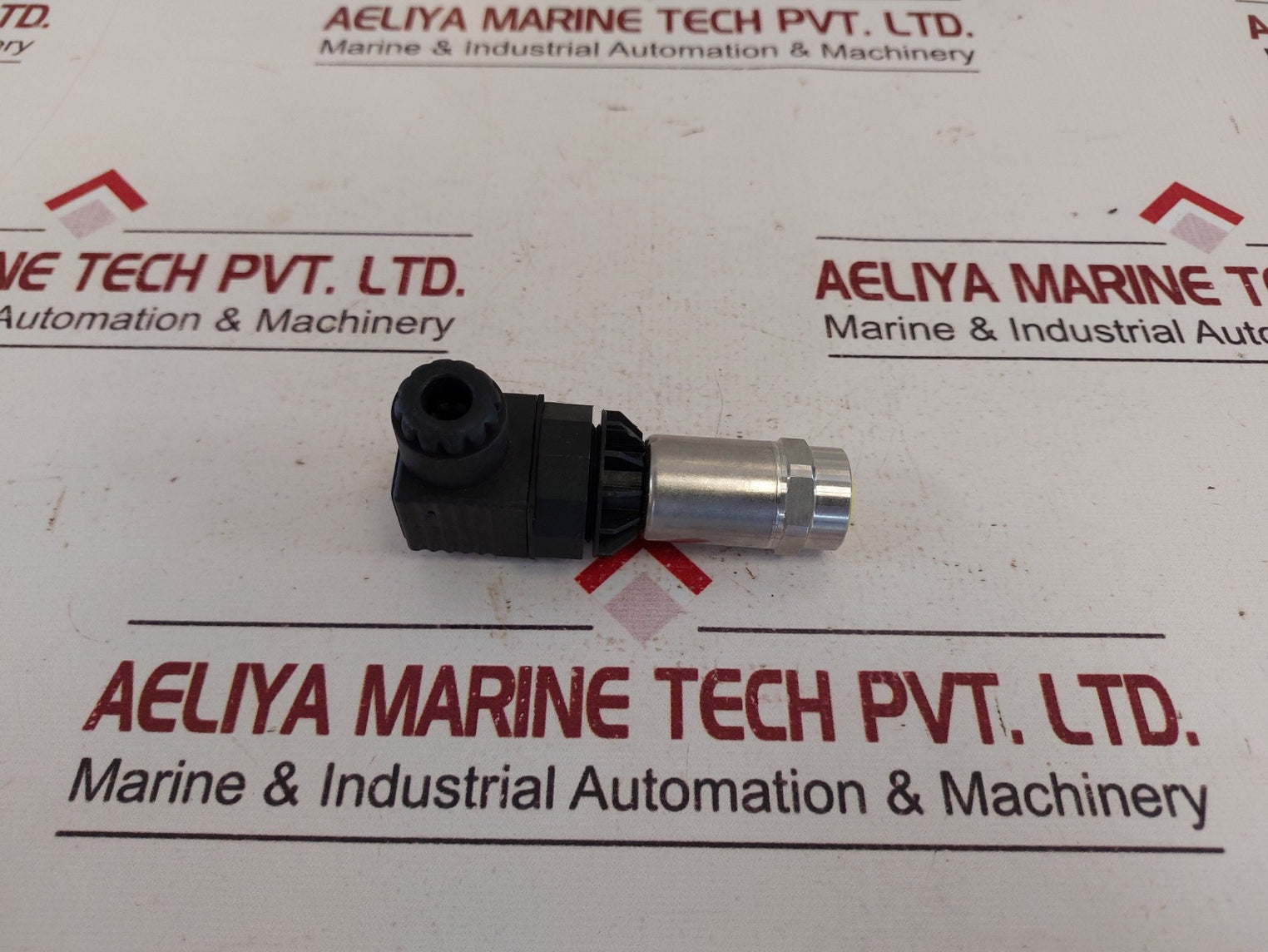 Huba Control 520.930S03110N Pressure Sensor