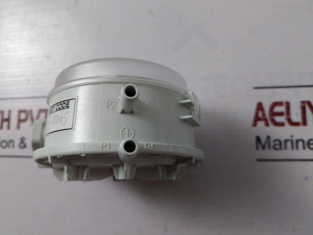 Huba Control 604.9210030 Pressure Switch E11065