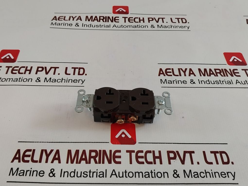 Lot Of 10X Hubbell 125V 20A Receptacle Outlet