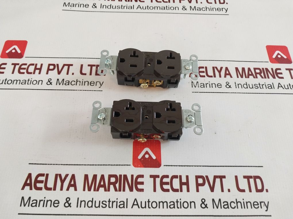 Lot Of 10X Hubbell Cr20 Brown Duplex Receptacle