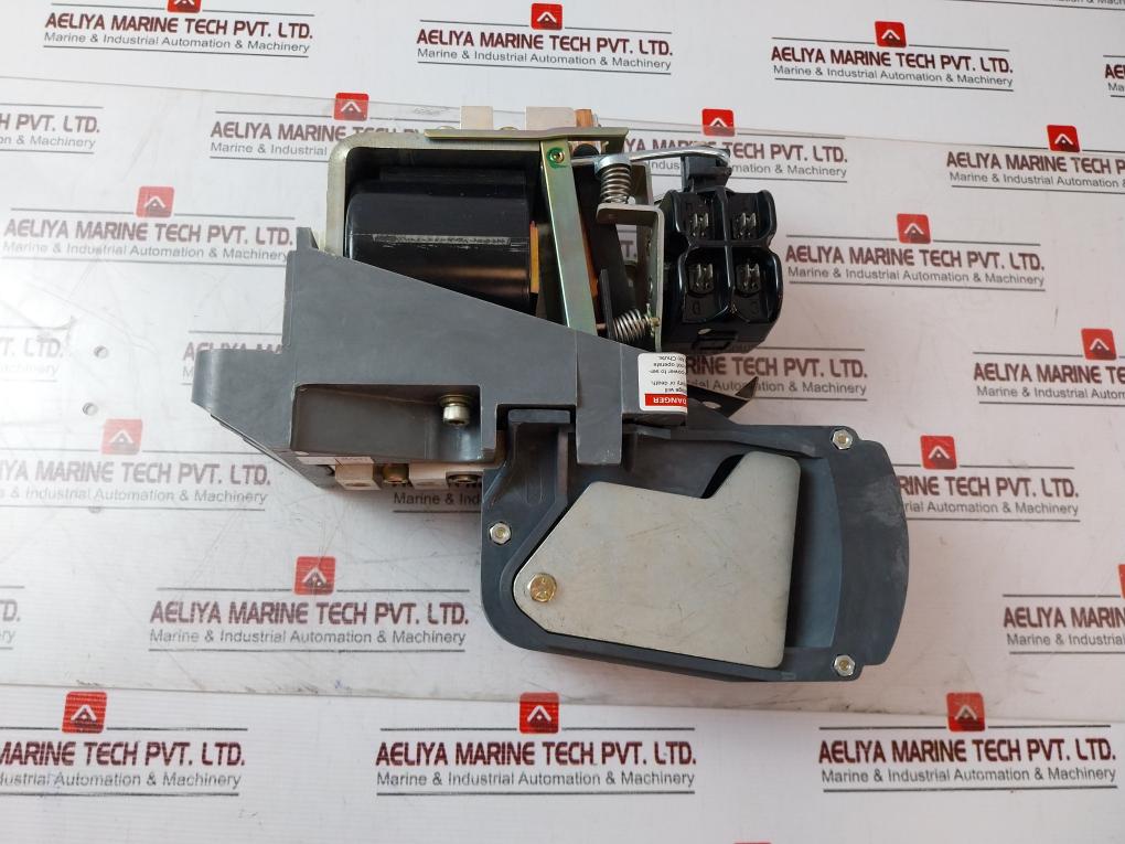 Hubbell Hc14-193-100-583 Dc Contactor 600Vdc 1000 Amp
