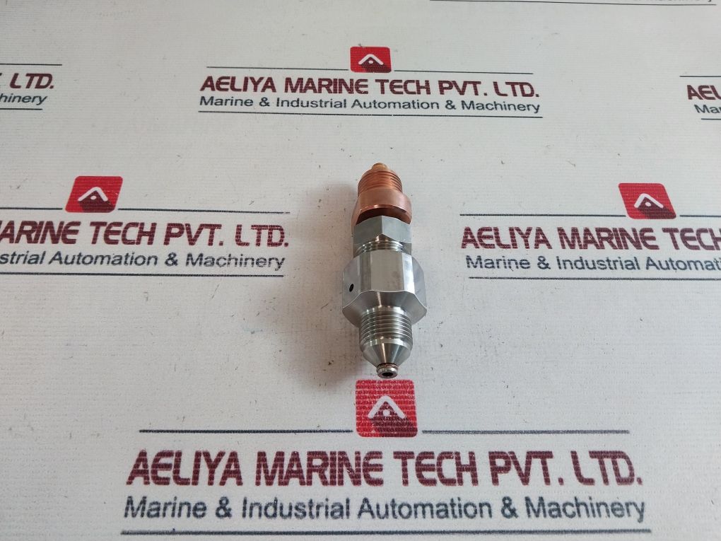 Hughes Pumps 53735 Male Port 40K Nipple