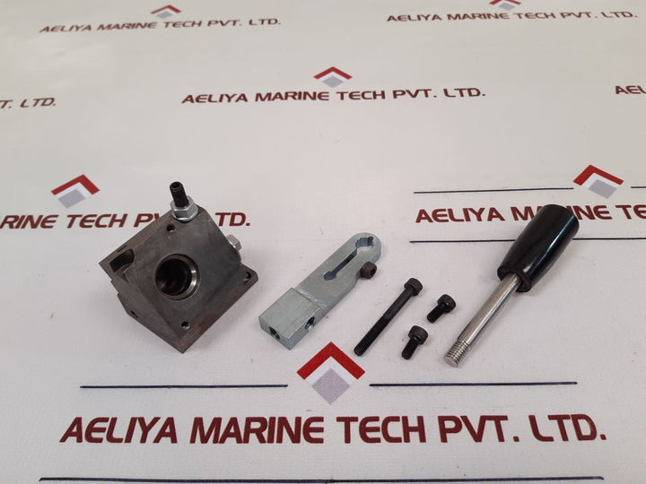 Huisman 2050188 Lever Cap,For Prop Valve Mechanism Set