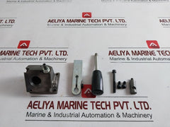 Huisman Equipment R6002556 Mechanical Handle Set